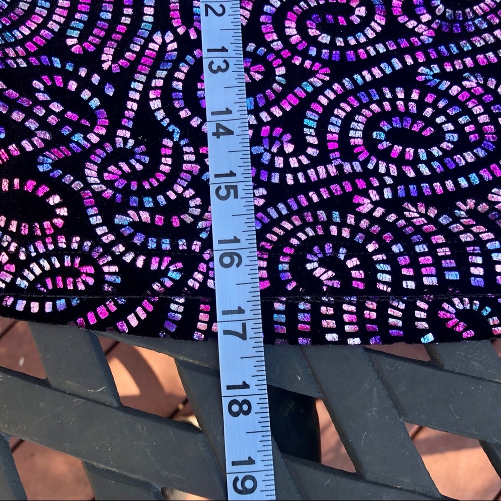 Bebe Crop Top - Picture 6 of 7